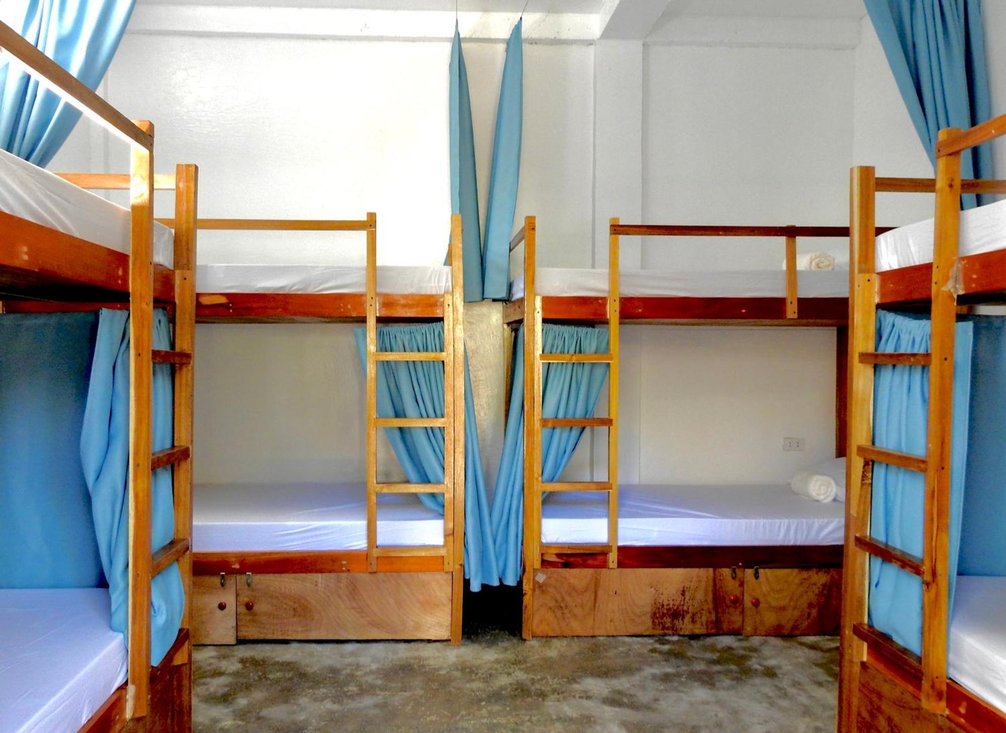 Three Little Birds Surf Hostel General Luna  Szoba fotó